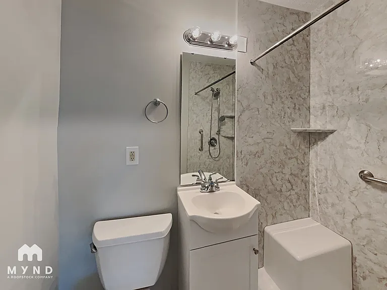 2028 Collier Rd — Photo 8