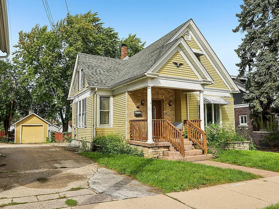 200 W State St