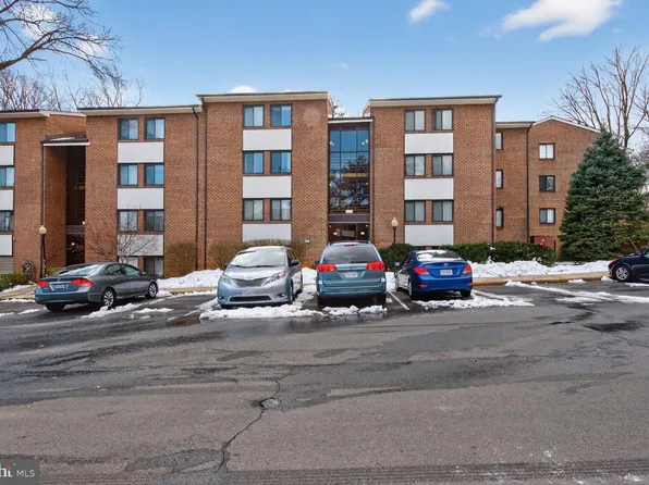 1407 Northgate Sq #7/2C, Reston, VA 20190