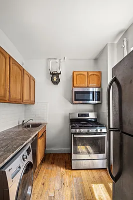 Rented by Compass | media 23