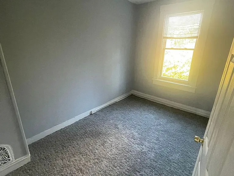 2410 W Baltimore St — Photo 7