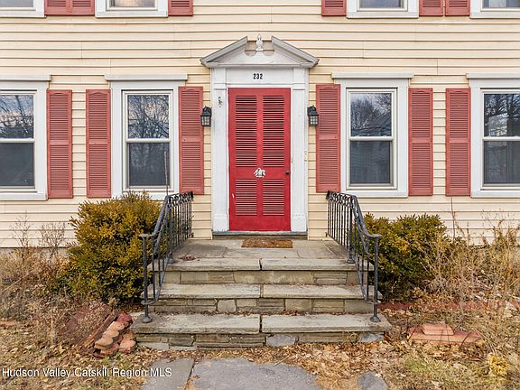 5th image of 232 Main Street