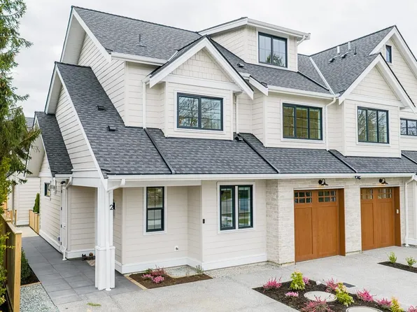 5411 Crescent Dr #2, Delta, BC V4K 2E3