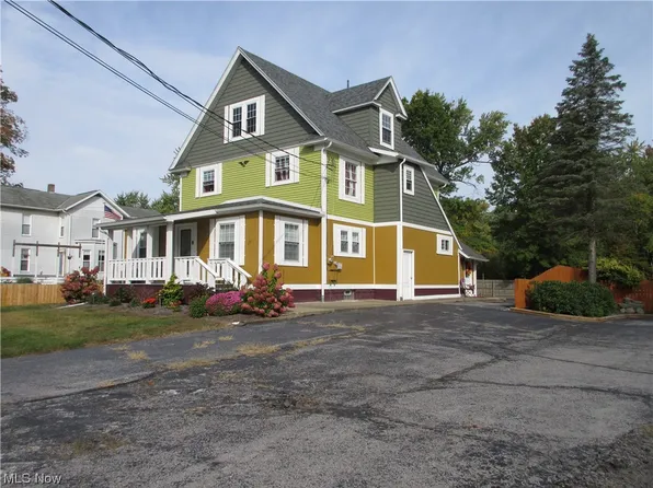 270 W Main St, Andover, OH 44003