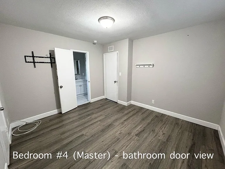 2225 Knight Ct — Photo 16