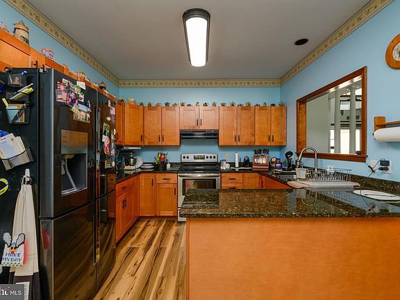 5th image of 54 Cantwell Dr