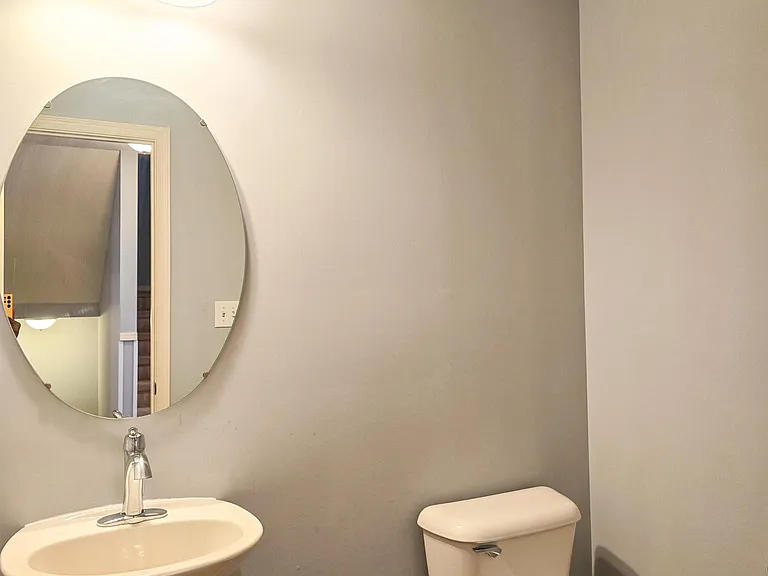 6419 Creekbend Dr — Photo 26