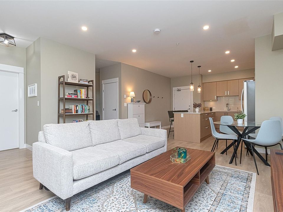 1st image of 290 Wilfert Rd #303