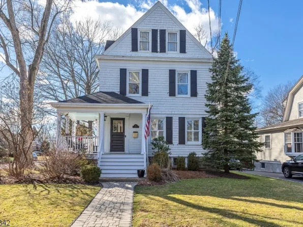 26 Clinton Ave, New Providence Boro, NJ 07974