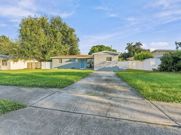 5449 63rd Way N, Saint Petersburg, FL 33709