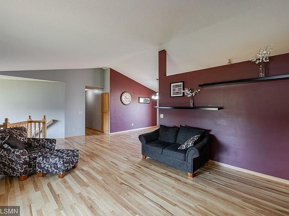 4th image of 23490 Arrowhead St NW