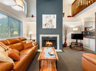 2021 Karen Cres #320, Whistler, BC V8E0H1