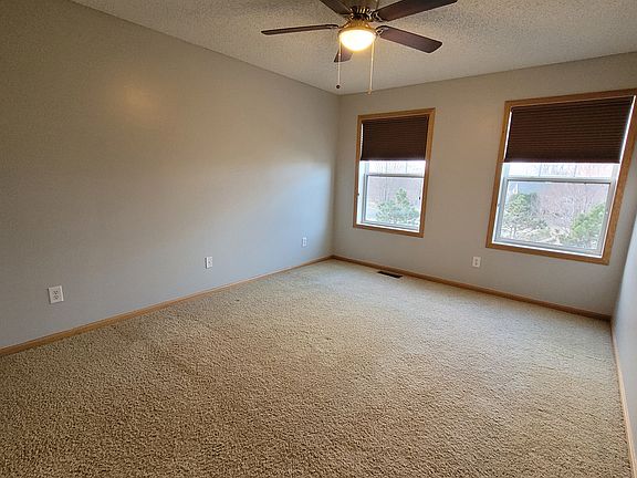 3rd image of 13638 Brick Path