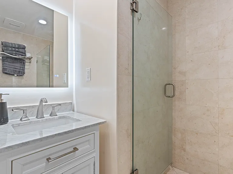 1035 Felder St — Photo 30
