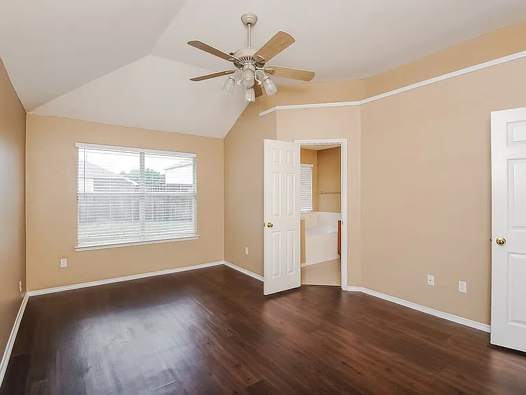 1626 Redwood Dr — Photo 9