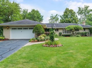 10 Calleview Dr, La Grange, IL