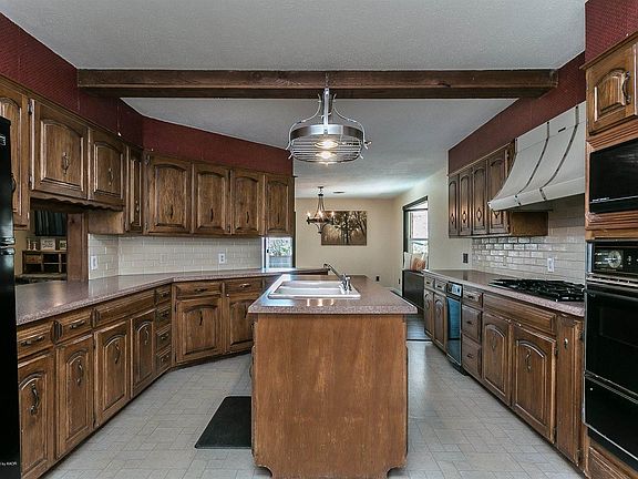 3rd image of 203 Paseo Ave