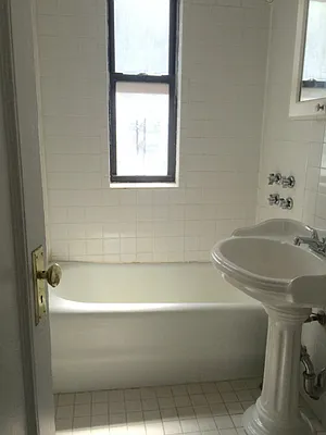 Rented by Level Group | media 10