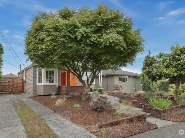 3953 SW Kenyon Street, Seattle, WA 98136