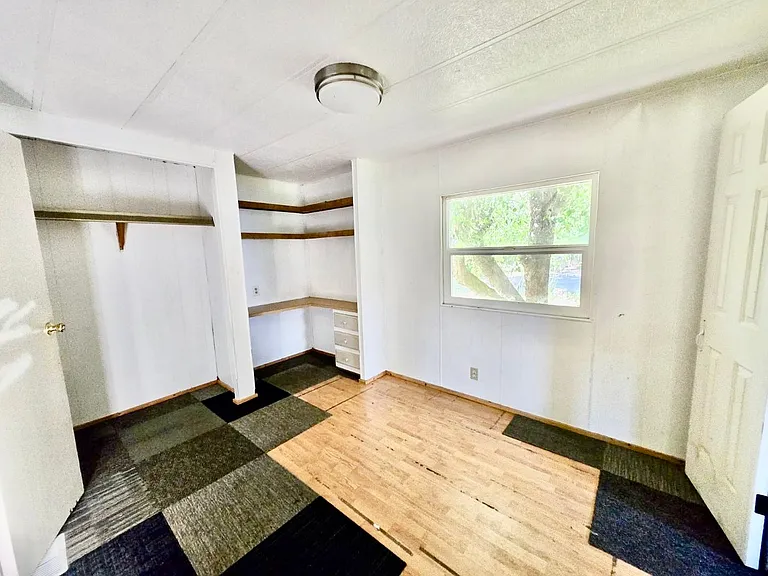 189 E C Ave — Photo 5