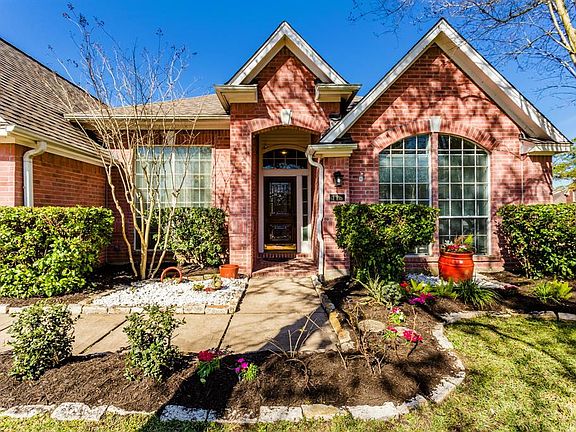 2nd image of 115 Knoll Forest Dr