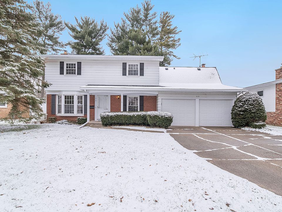 1st image of 215 Country Club Blvd