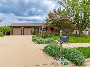 30 Lincoln Ct, Morton, IL