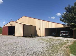220 Stockdale Ln, Vienna, IL 62995