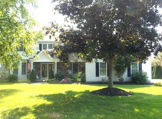 35659 Livingston Dr, Avon, OH 44011