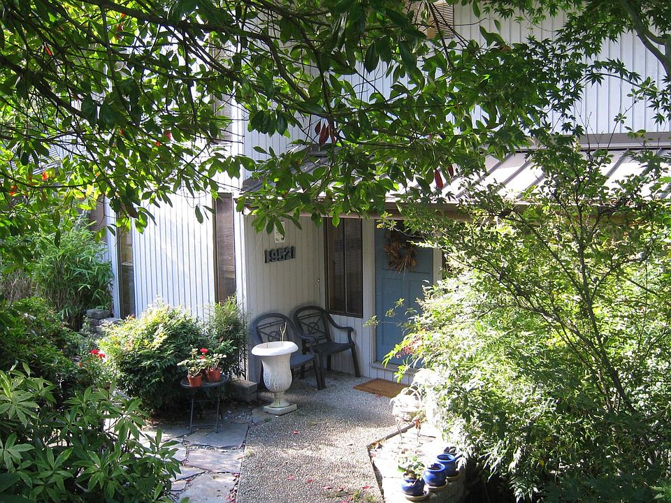 1st image of 19521 44th Ave NE