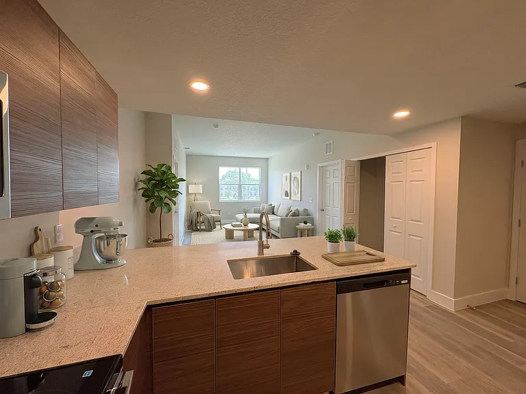 4424 S Texas Ave #218 — Photo 5