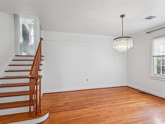 4th image of 63 Maryland Dr