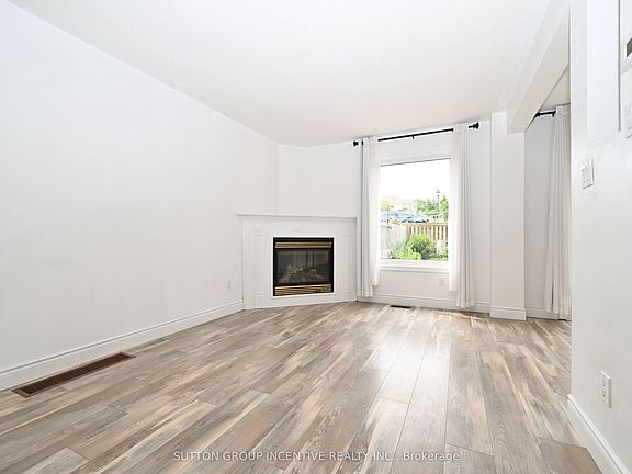 3rd image of 233 Stanley St