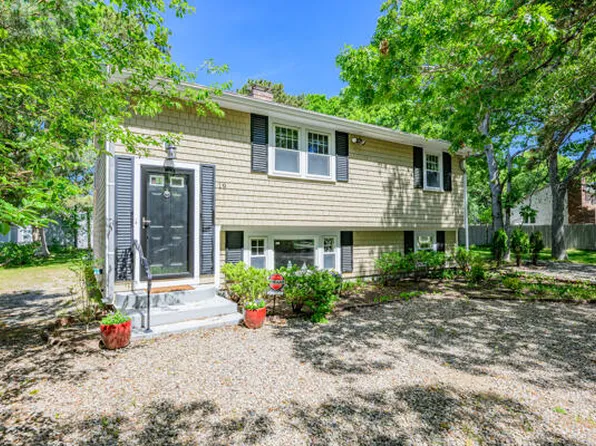 19 Maine Avenue, West Yarmouth, MA 02673