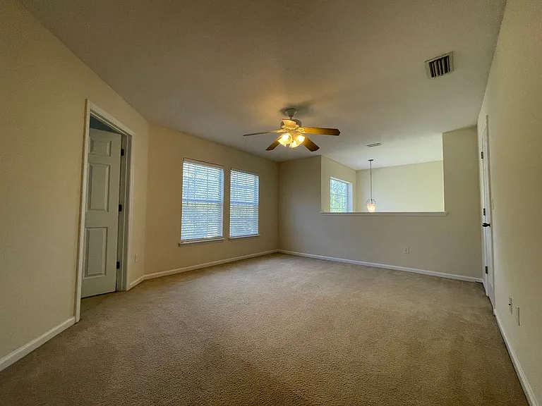 3125 E Banister Rd — Photo 14