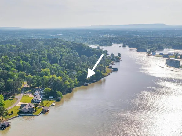 213 Lakewood Dr, Gadsden, AL 35901