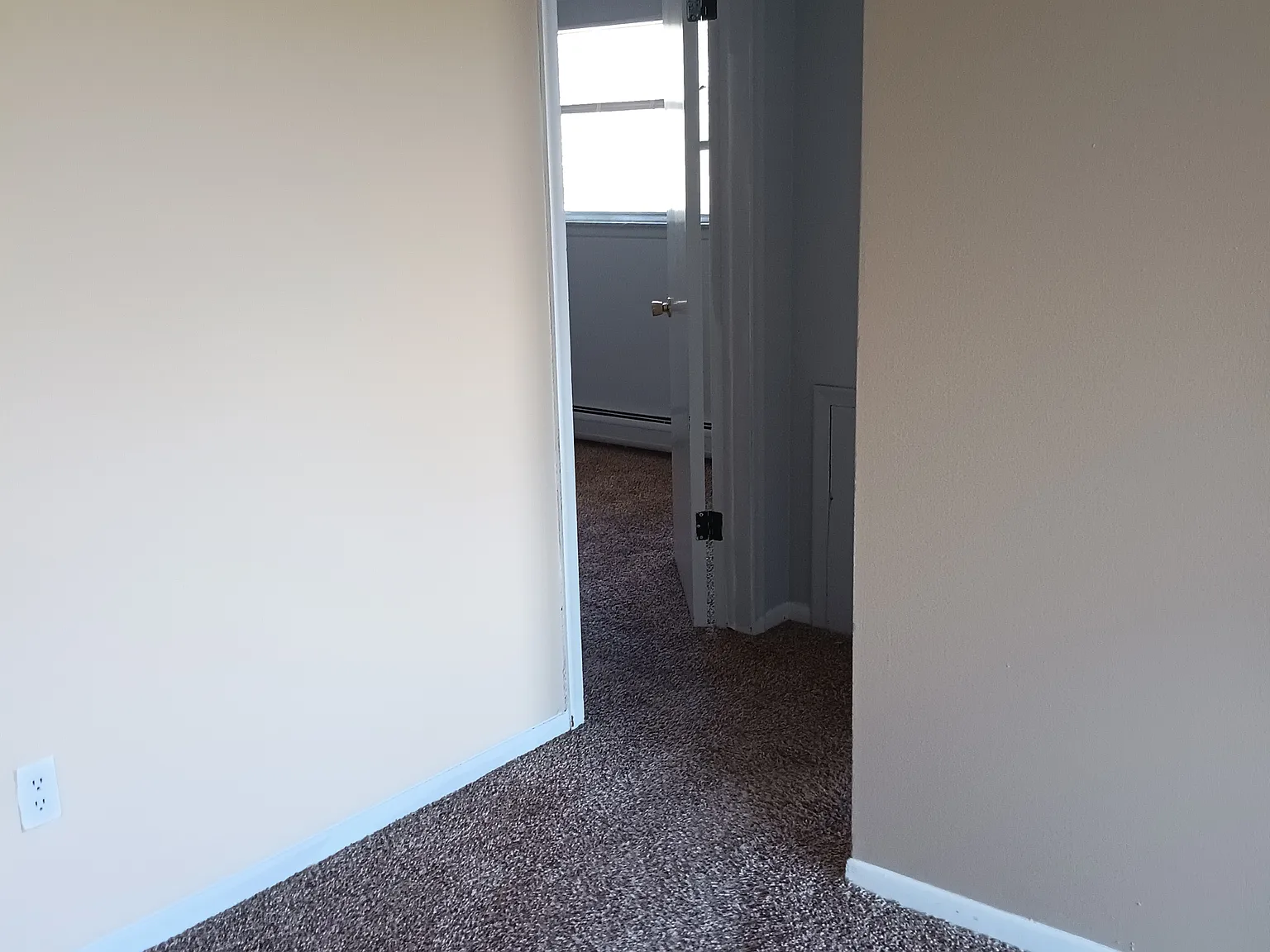 1 bed, 700 sqft, $1,025 — Photo 4