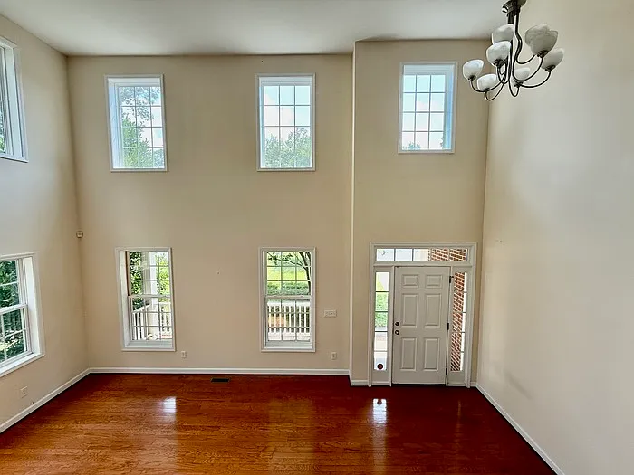 410 Harkness Cir — Photo 13