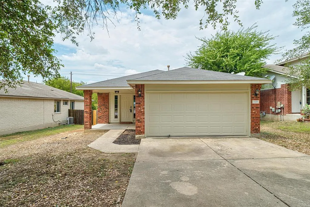3 bed, 1346 sqft, $1,895 — Photo 3