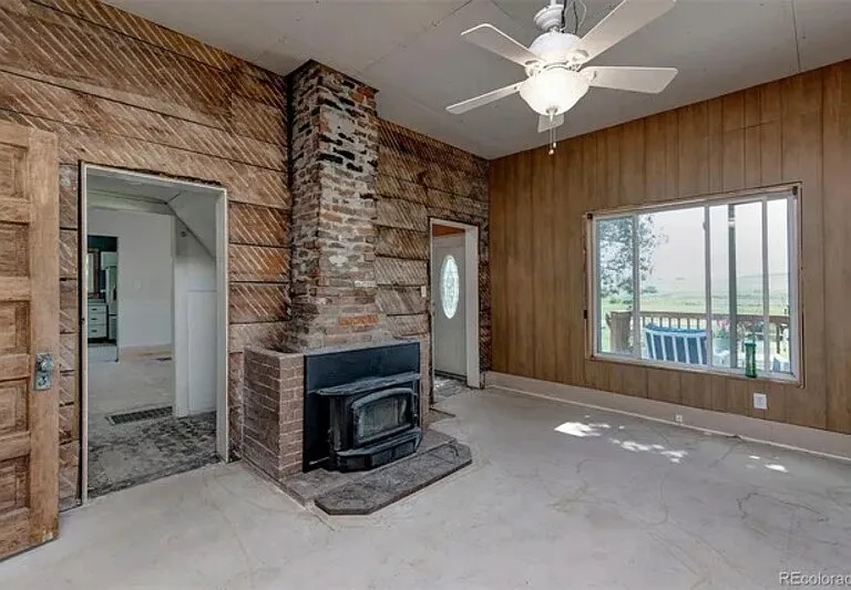 30048 Maul Rd — Photo 6