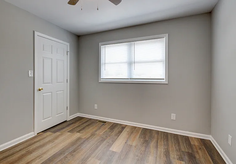 199 Seays Rd #25F — Photo 22