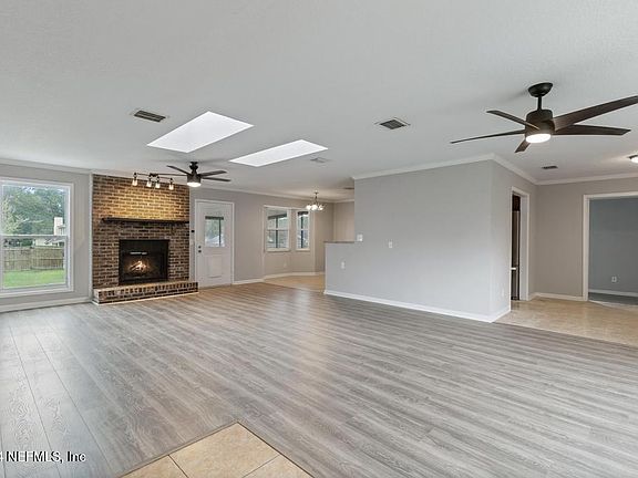 5th image of 677 ROGER SHERMAN Street