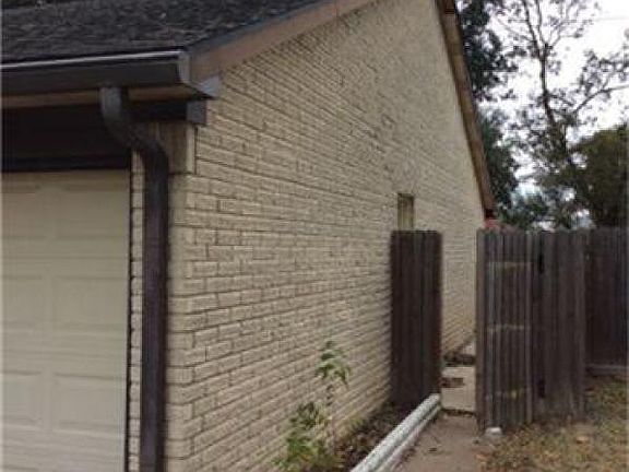 4th image of 16522 Royal Mile Ln