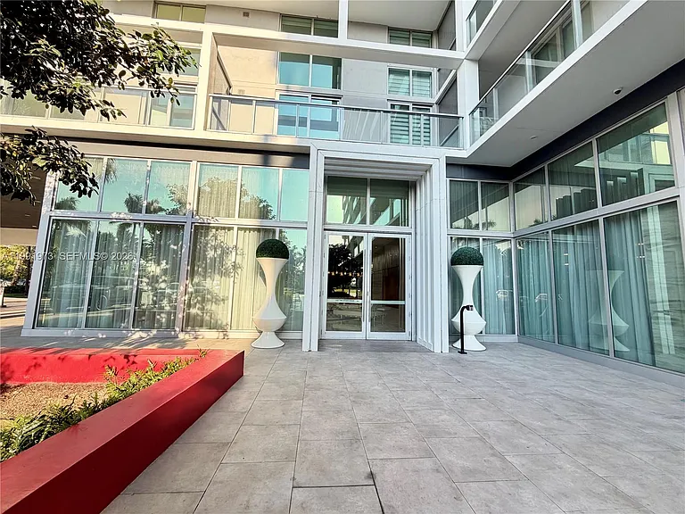 2000 Metropica Way #2208 — Photo 4