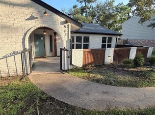 511 Rosewood Dr, Shenandoah, TX 77381