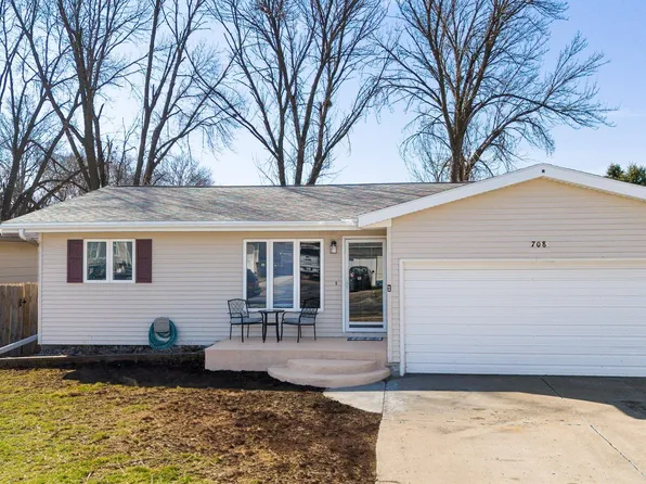 708 E 15th St, South Sioux City, NE 68776