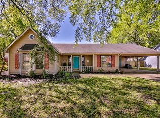 1022 Snowden Dr, West Memphis, AR 72301