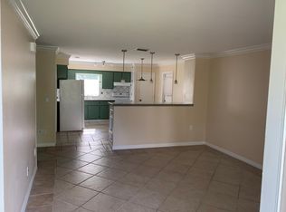 3413 Okeechobee St, Naples, FL 34112