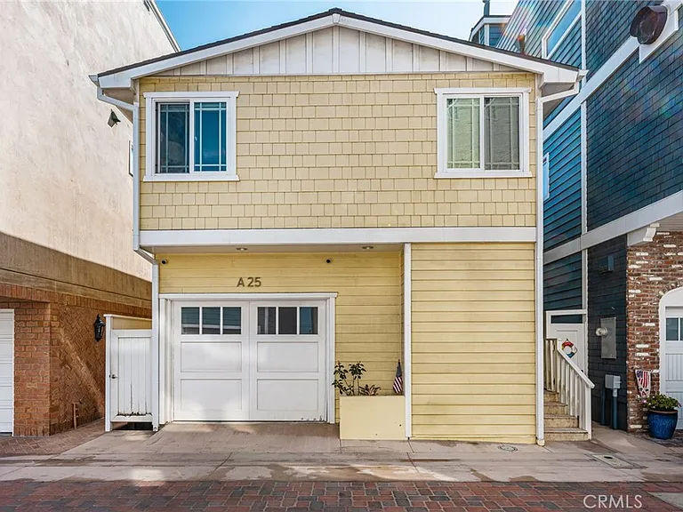 25 Surfside Ave #A — Photo 4