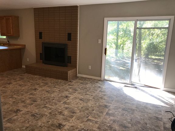 Dining area/Kitchen